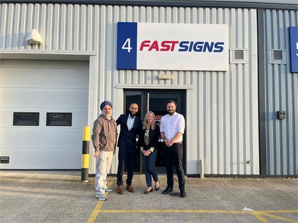 {FASTSIGNS EXPANDS LEICESTERSHIRE OPERATIONS WITH THE LAUNCH OF THE COUNTY’S SECOND FRANCHISE }