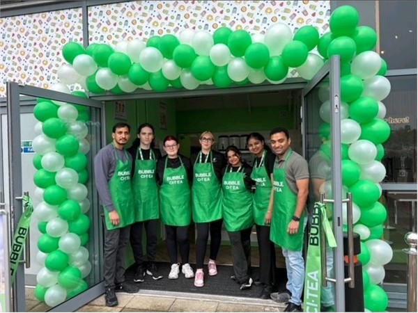 {Bubble CiTea's first franchisee exceeds projected turnover by 40% in month one}