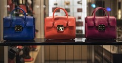 How to Buy a Clothing and Accessories Franchise