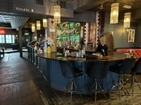prominent attractive public house - 2