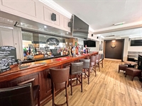 leasehold village pub county - 2