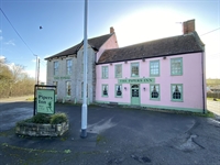 prominent village free house - 1