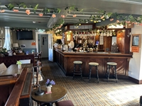attractive pub good quality - 2