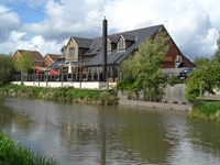 wiltshire canal marina side - 1