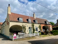 5 bedroom pub with - 1