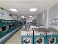 quality laundrette with a - 2