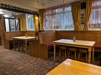 traditional ale house close - 3