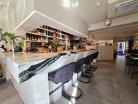 restaurant bar - 3