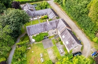 historic waunifor mansion estate - 2