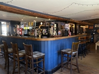 warwickshire spacious pub with - 2