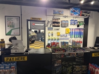 automotive parts distributor with - 3