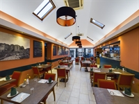thriving italian restaurant with - 3