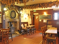 vibrant pub restaurant birchover - 3