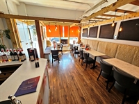 established daytime café for - 2