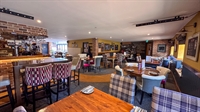 beautiful high street pub - 2