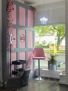 established hairdressing beauty lounge - 2