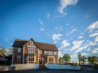 haresfield beacon railway hotel - 3