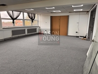 spacious aldridge offices to - 3