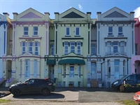 highly successful seaside guesthouse - 1