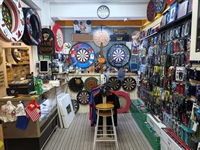 completely unoppsed darts shop - 1