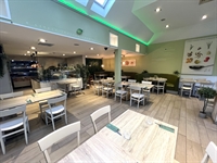 beautifully presented freehold restaurant - 2