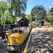 grosvenor park miniature railway - 1