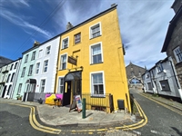 wine bar gallery caernarfon - 1