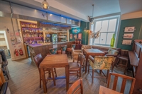 spectacular fully-equipped restaurant bar - 2