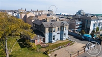 12x self-contained holiday lets - 1