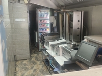 busy takeaway business established - 1