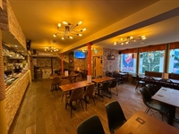 immaculately presented freehold town - 2
