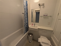 sea view airbnb apartment - 2