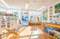 art gallery maisonette above - 2