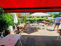 unopposed bistro café for - 3