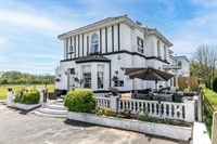 exquisite detached period guesthouse - 1