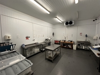 established deli café east - 2