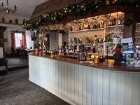 freehouse chocolate box setting - 2