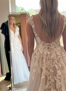 excellent bridal shop established - 2