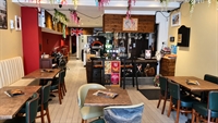 corner plot pizza restaurant - 1