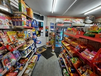 off licence with two-bedroom - 2
