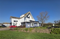 restaurant guest house - 1