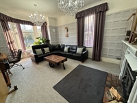established wales guest house - 2