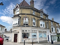 lock-up cafe to rent - 1