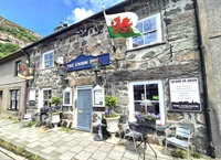 established charming pub restaurant - 1