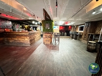 established bar nightclub altrincham - 1