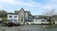 spacious fifty-five bedroom hotel - 1