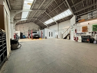 independent car body repair - 1