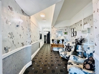 licensed seafront hotel blackpool - 3