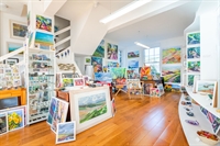 art gallery maisonette above - 3