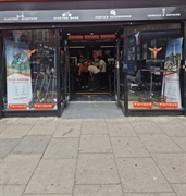 spacious retail premises golders - 1